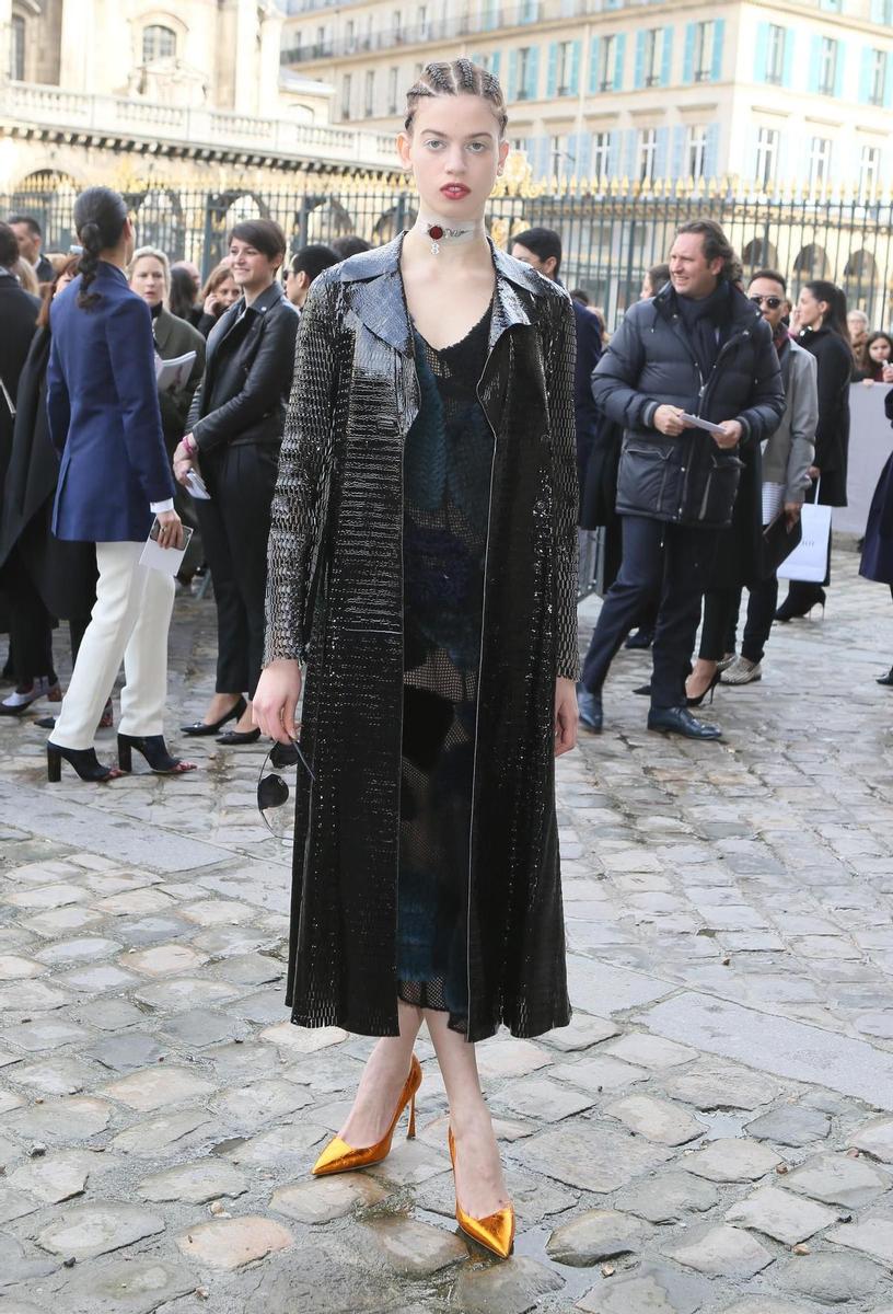 Lily McMenamy en el desfile de Christian Dior en París