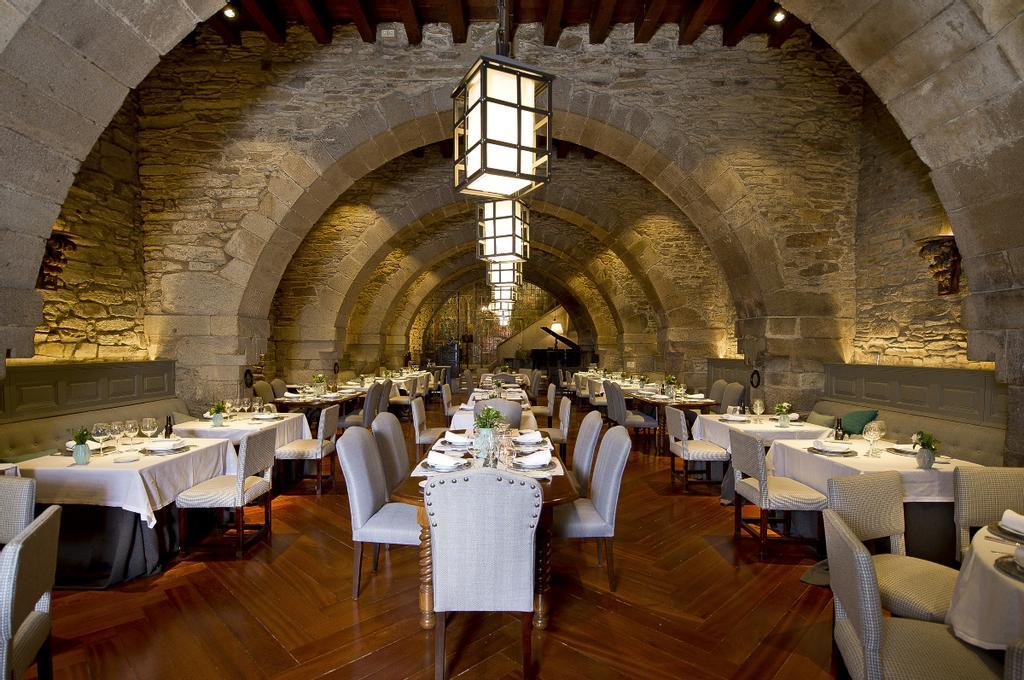 Restaurante Dos Reis, en el parador de Santiago.