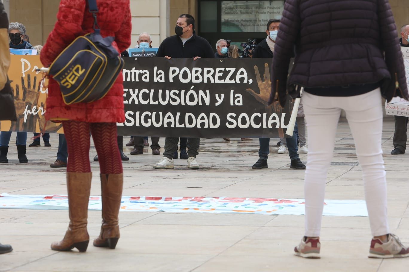 Protesta contra Ordenanza Convivencia Cívica en la plaza del Ayuntamiento