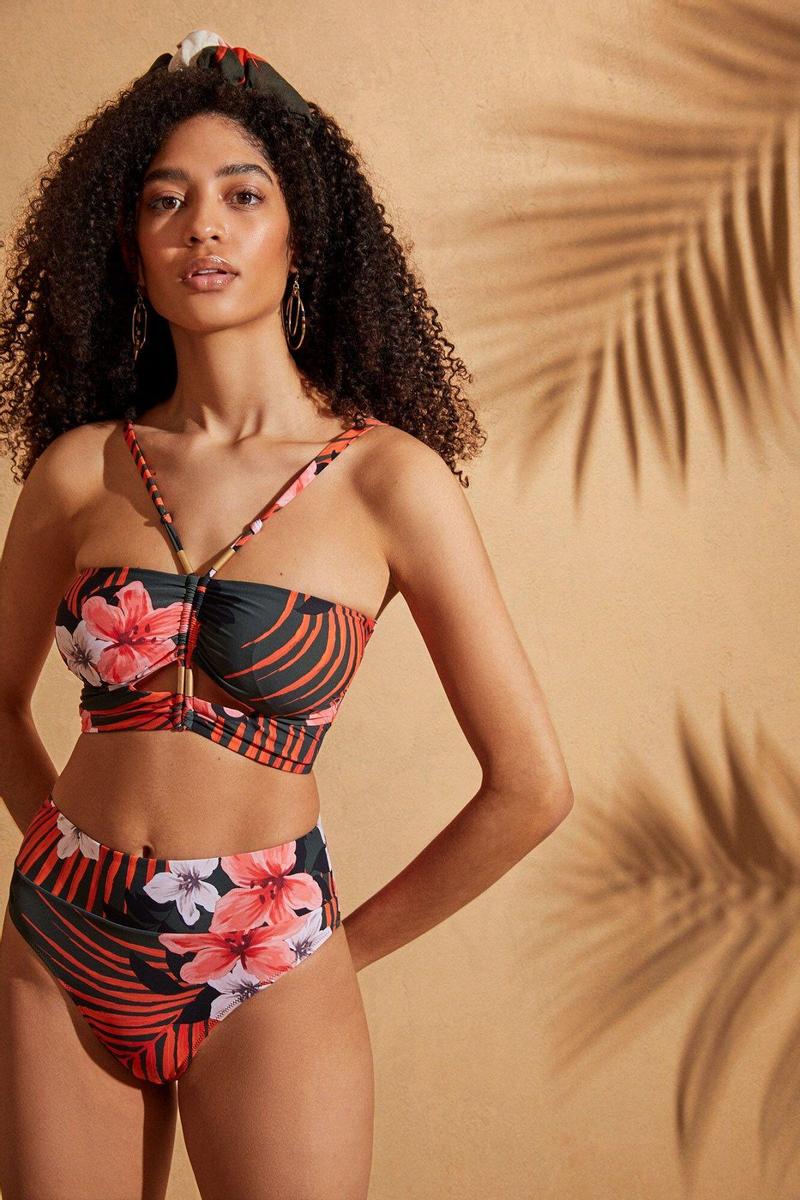 8 bañadores y bikinis de Oysho por fin rebajados en los que las estilistas  invertirían