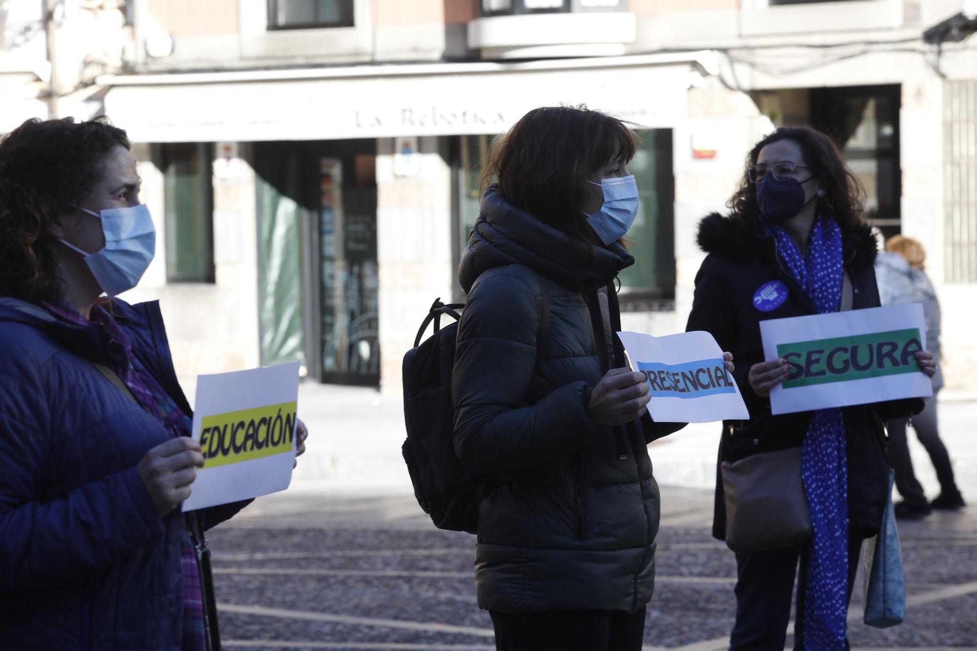 Concentraciones contra la semipresencialidad en la Educación