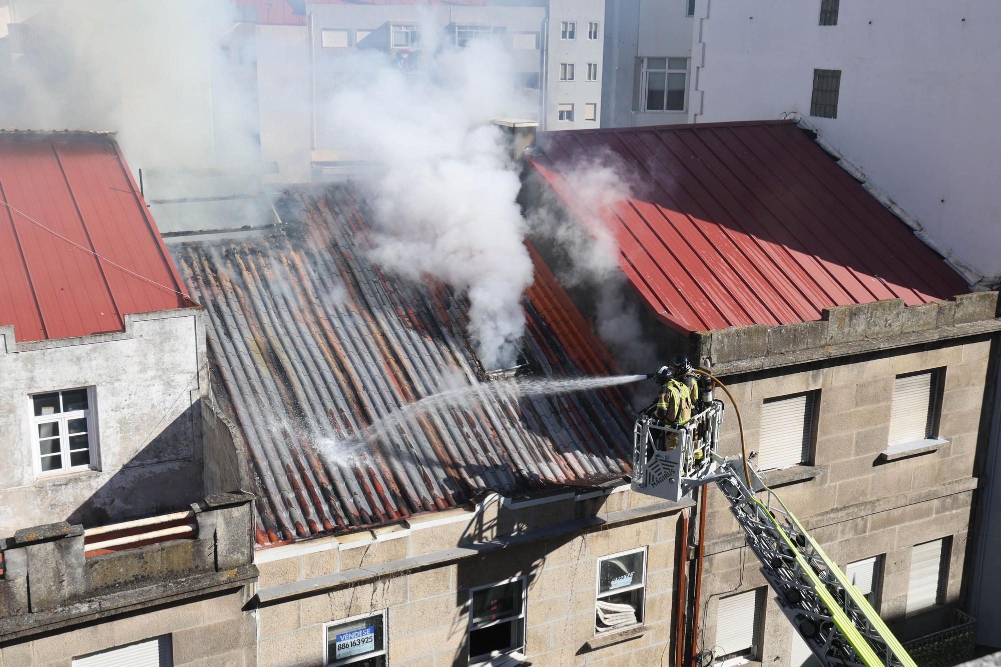 Así fue el incendio que calcinó una vivienda en Sanjurjo Badía