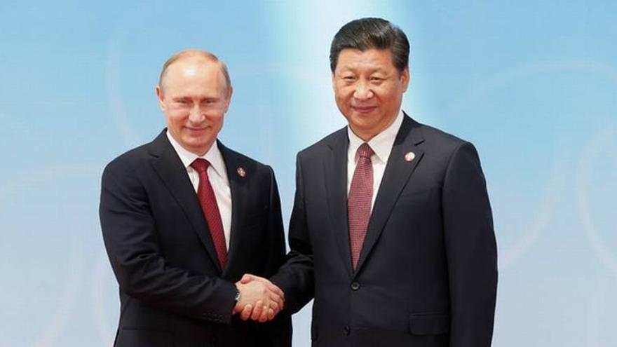 China y Rusia firman un histórico acuerdo de gas natural en Shanghái