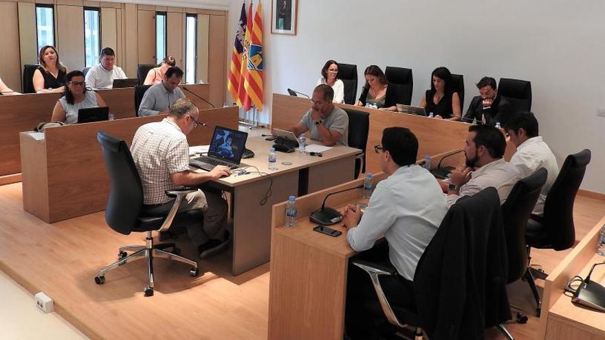 Un momento del pleno de organización del Consell de Formentera