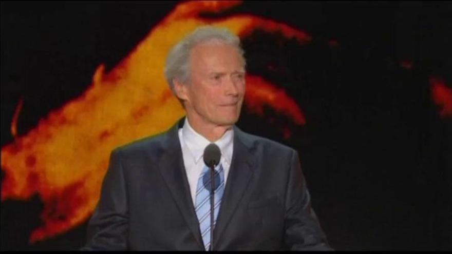 Clint Eastwood da su apoyo a Donald Trump