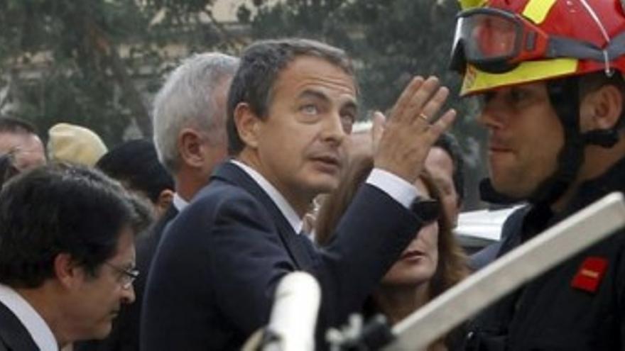 Zapatero anuncia "un gran convenio para la reconstrucción de Lorca"