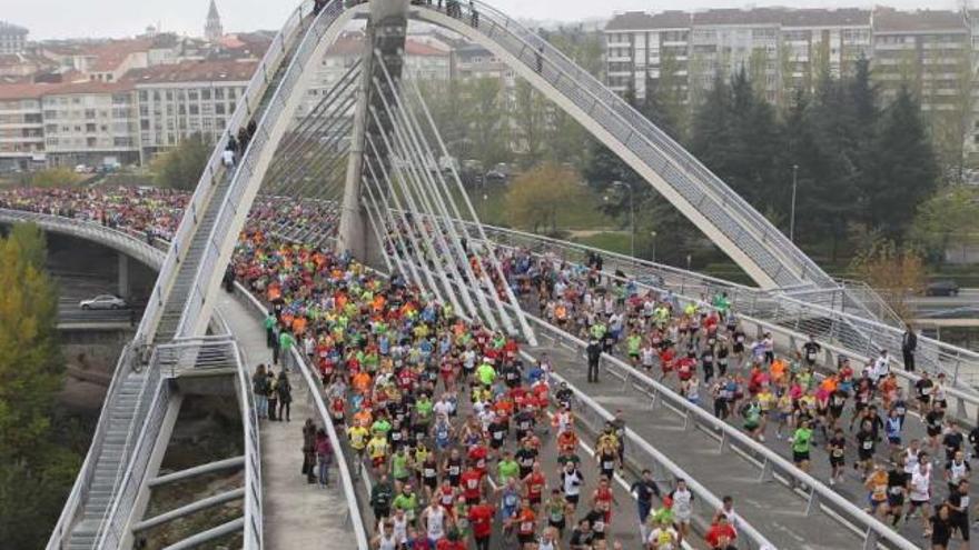 La carrera popular do San Martiño recibe una de las distinciones. // Jesús Regal