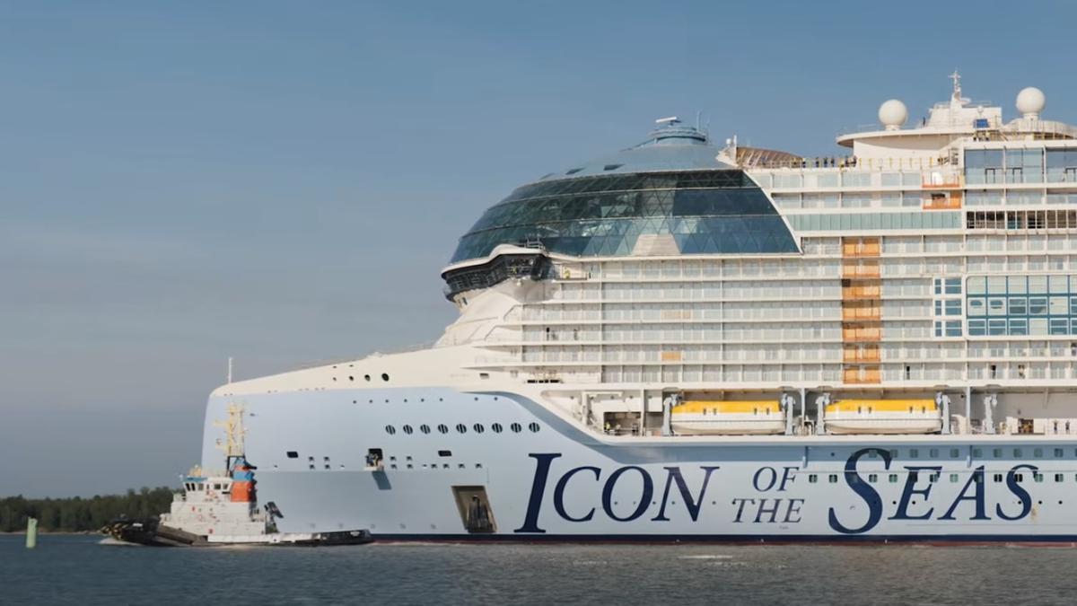 El 'Icon of the Seas&quot; se dirige a mar abierto