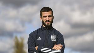 El internacional español del Valencia José Luis Gayà en uno de los campos de la Ciudad del Fútbol de Las Rozas.