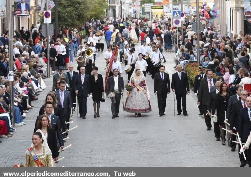 Galería de fotos -- Manto de fe y devoción para la patrona de Almassora