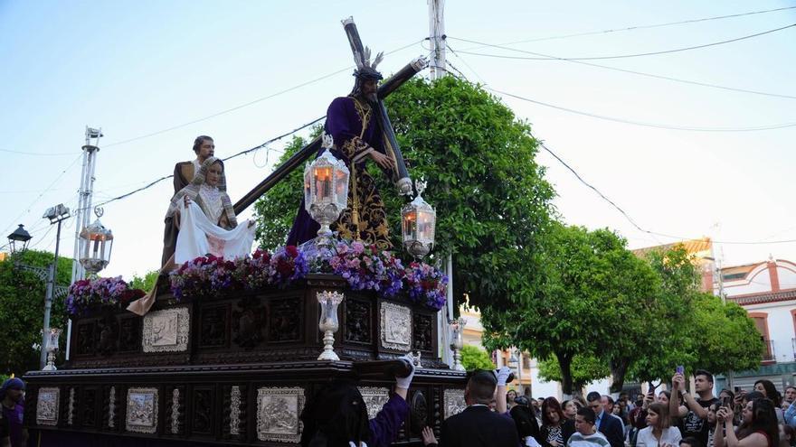 Fuente Palmera celebra los 100 años de la Hermandad de Jesús Nazareno con una salida extraordinaria histórica