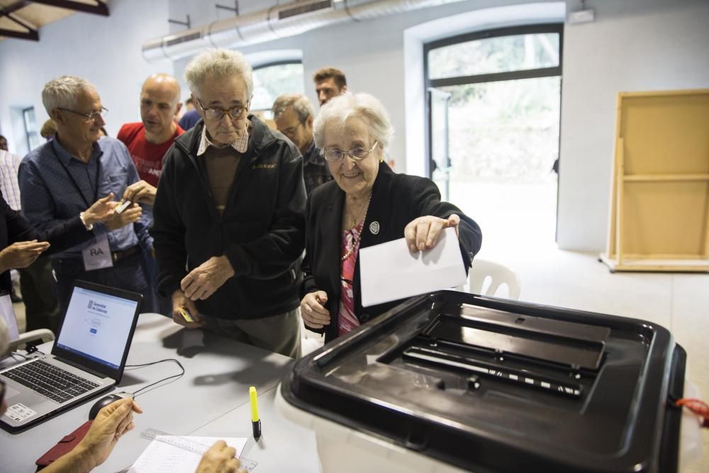 Votació dels pares de Carles Puigdemont a Amer
