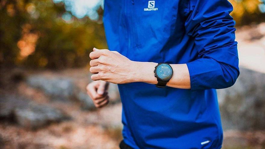 Estos son los mejores smartwatches baratos para ir a correr, según la OCU