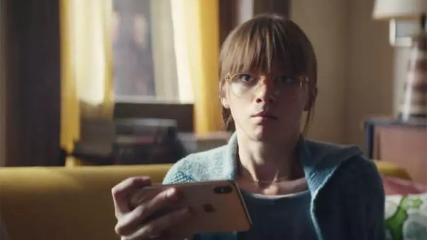 El nuevo anuncio del iPhone XS Max vuelve más grande todo lo que quieres