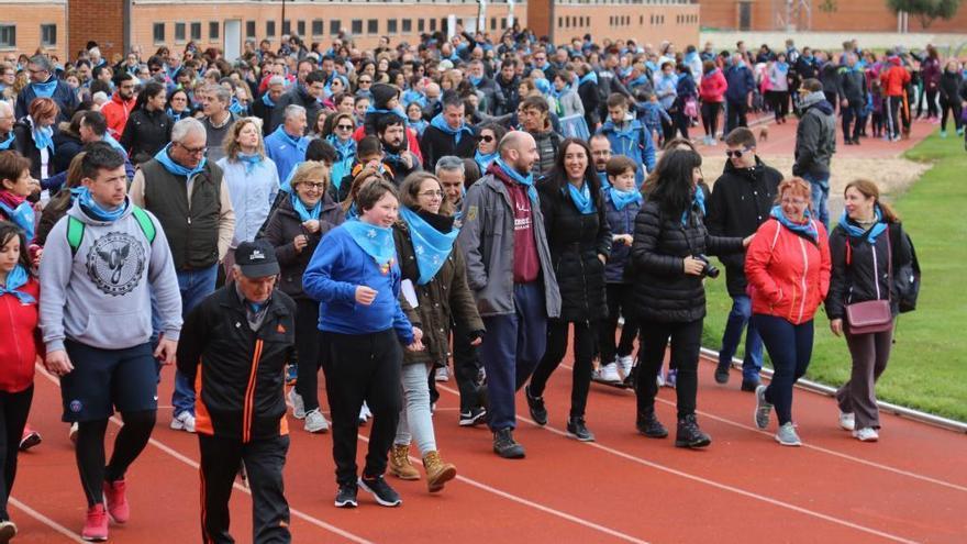 Marcha en favor de la Asociación Autismo Zamora