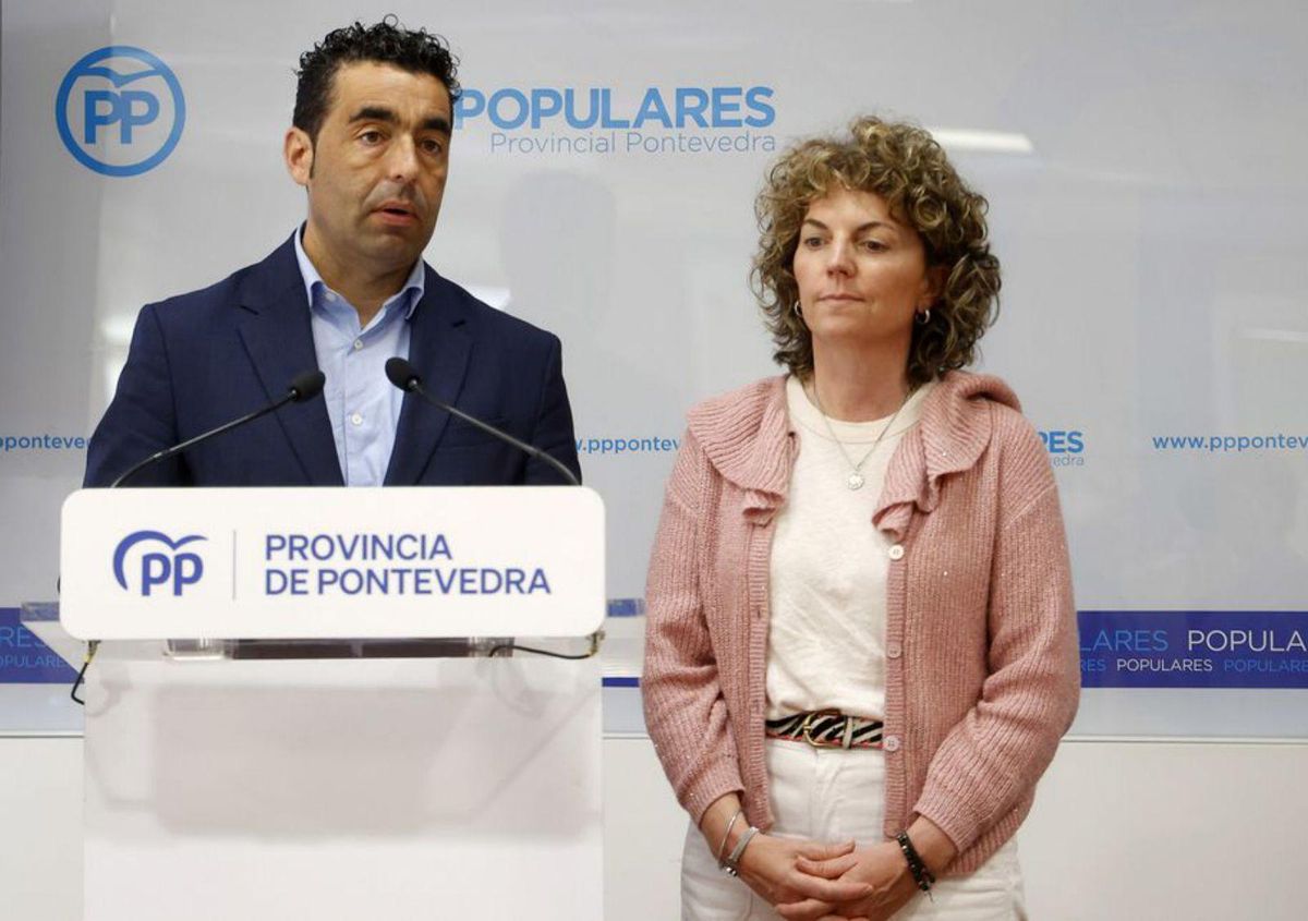 Luis López y Luisa Piñeiro en la sede provincial. |