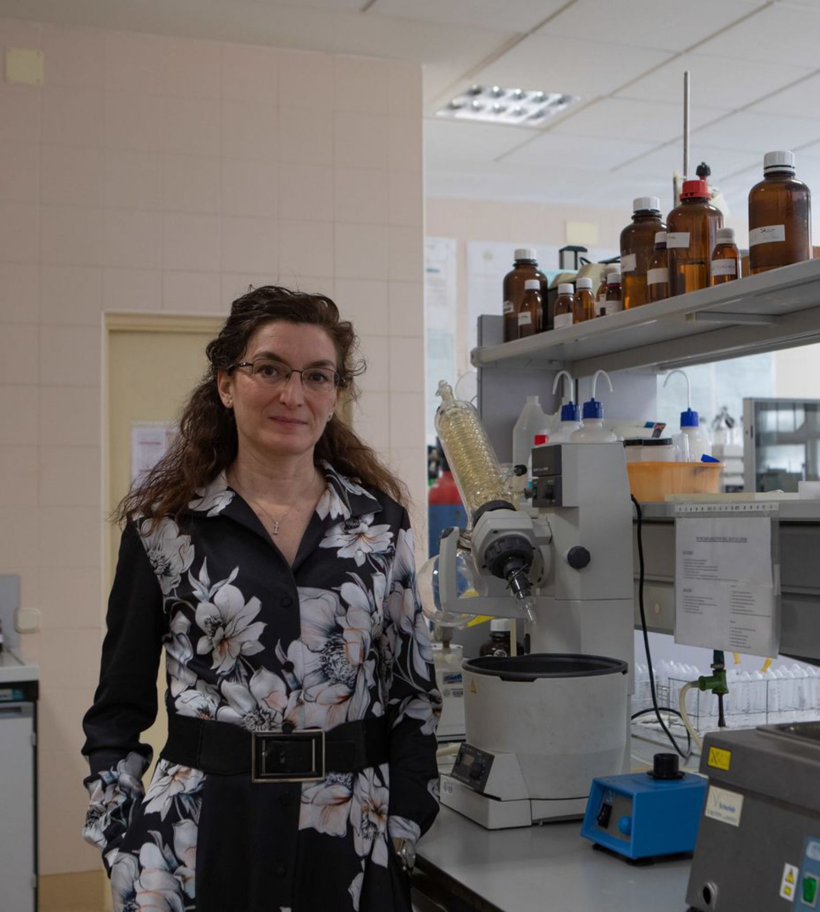 Isabel Revilla, en uno de los laboratorios de la Politécnica.