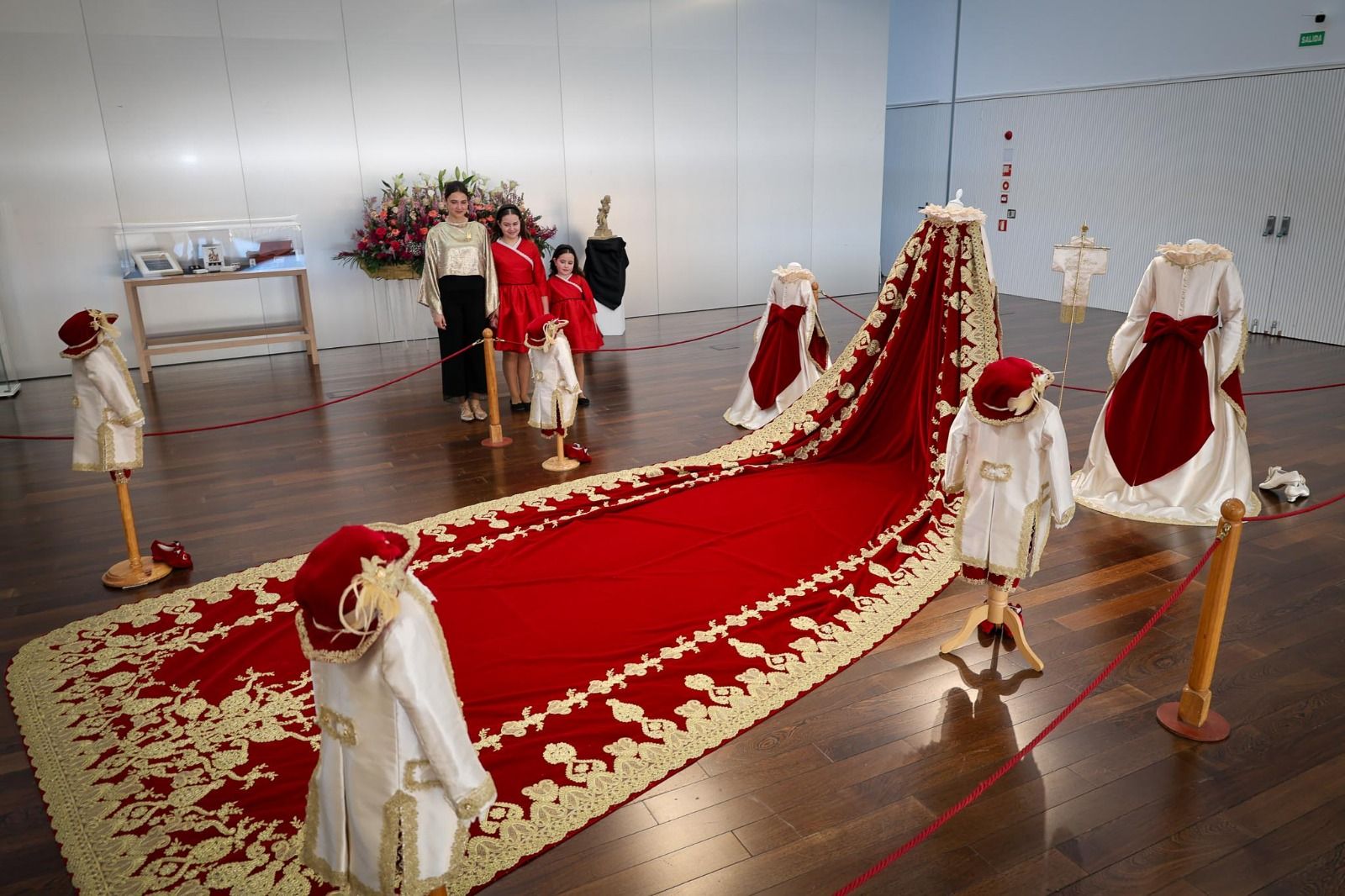 Así es el vestido de la Reina del Encuentro de Torrent 2025