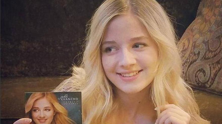 La soprano Jackie Evancho.