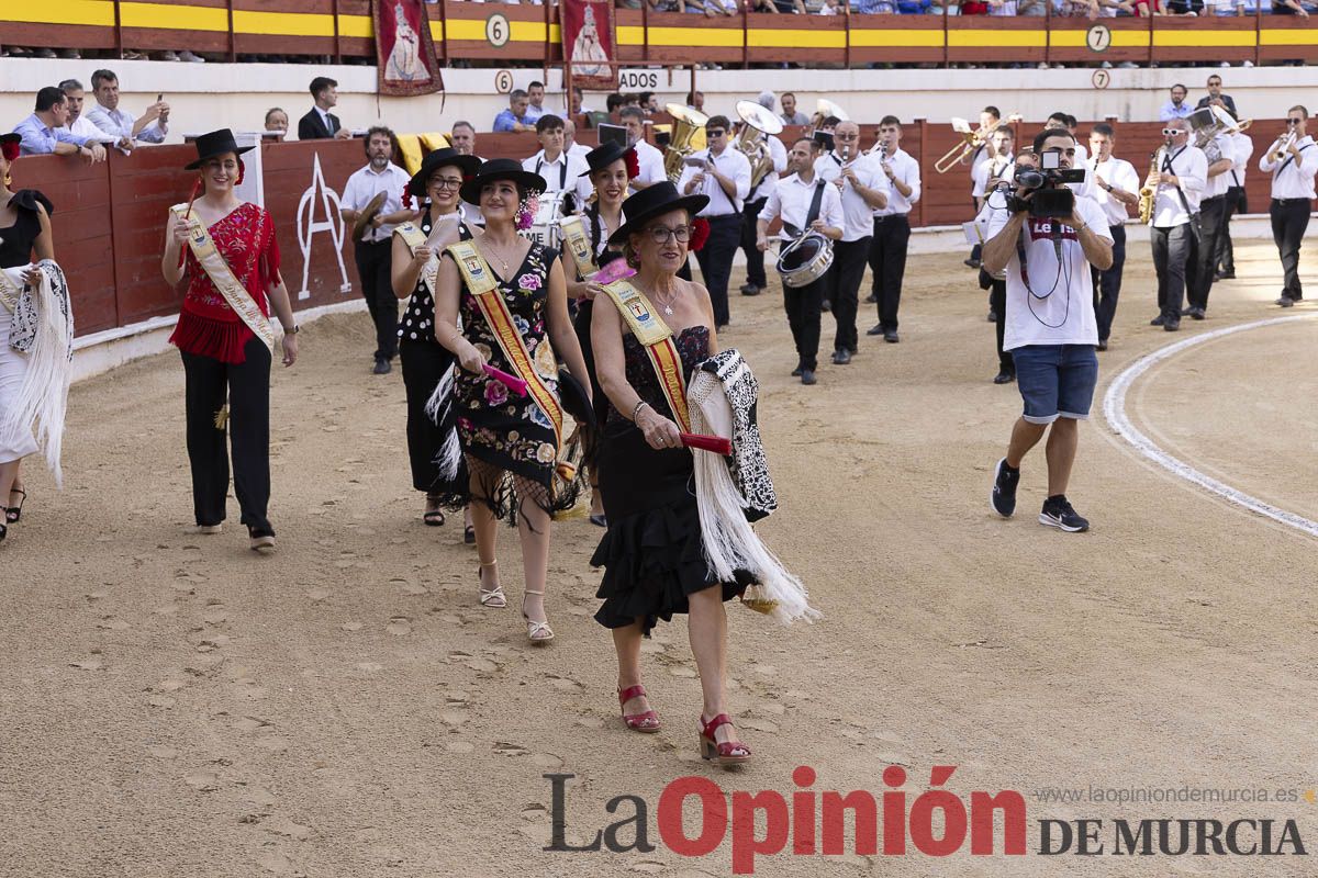Tarde histórica en Abarán con la alternativa de José María Trigueros y el indulto de Tomás Rufo, junto a Castella salieron a hombros