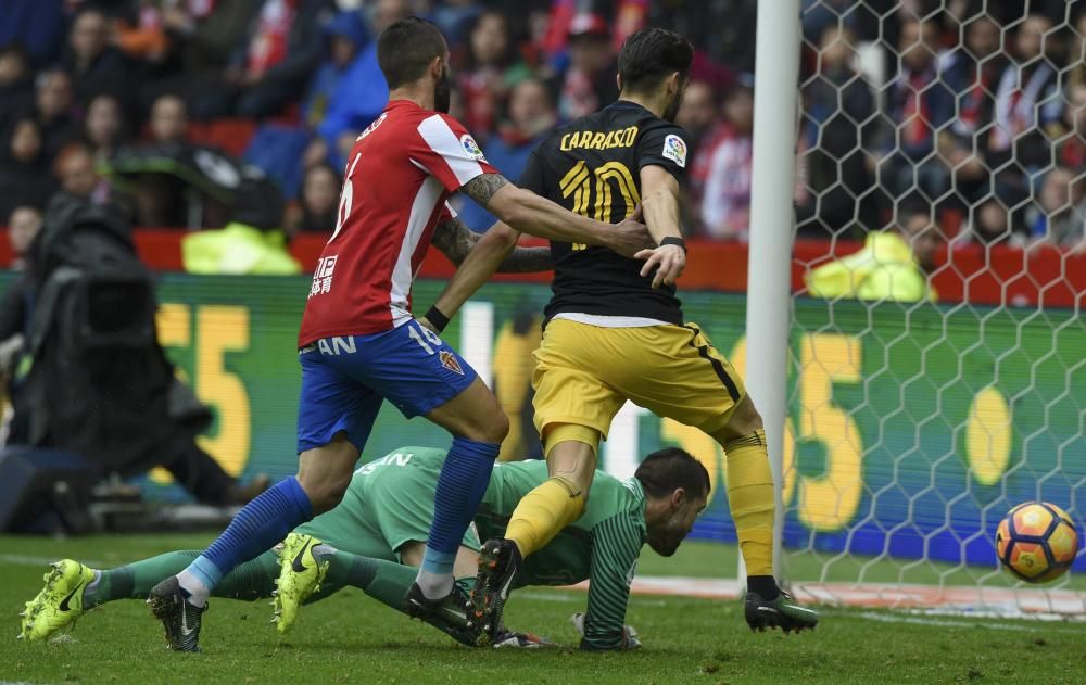 El partido entre el Sporting y el Atlético de Madrid, en imágenes