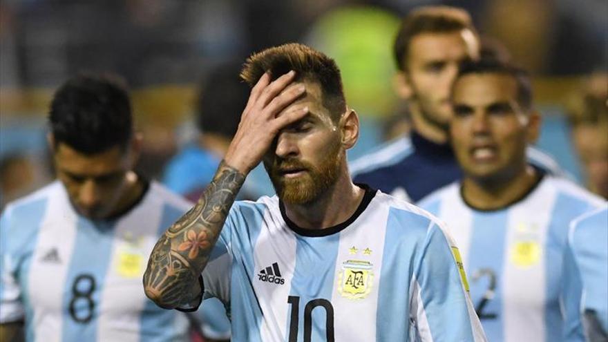 Messi no puede con todo el peso de Argentina