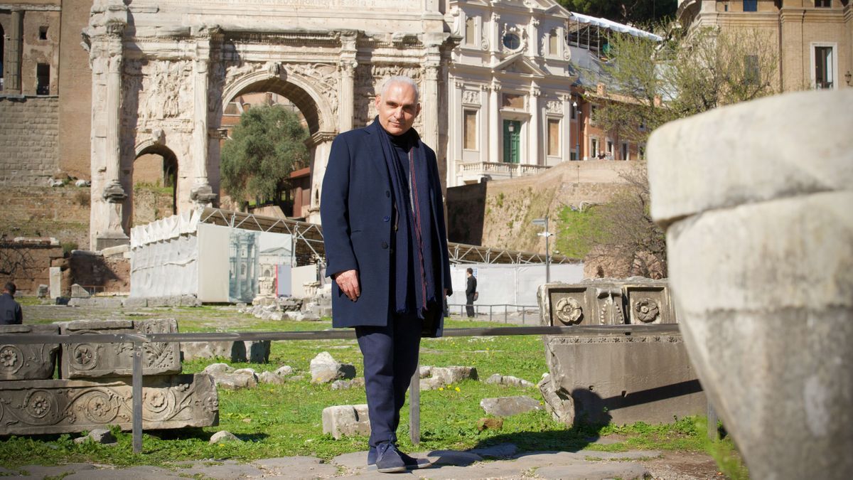 Andrea Frediani, en el antiguo Foro de Roma, la pasada semana.