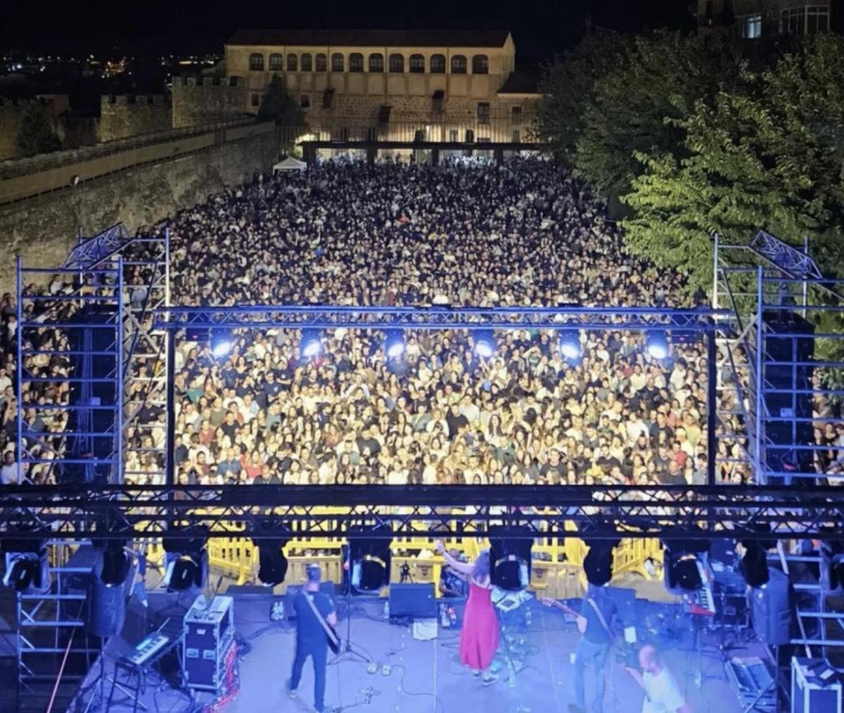 Concierto de Sanguijuelas del Guadiana, en la Torre Lucía de Plasencia.