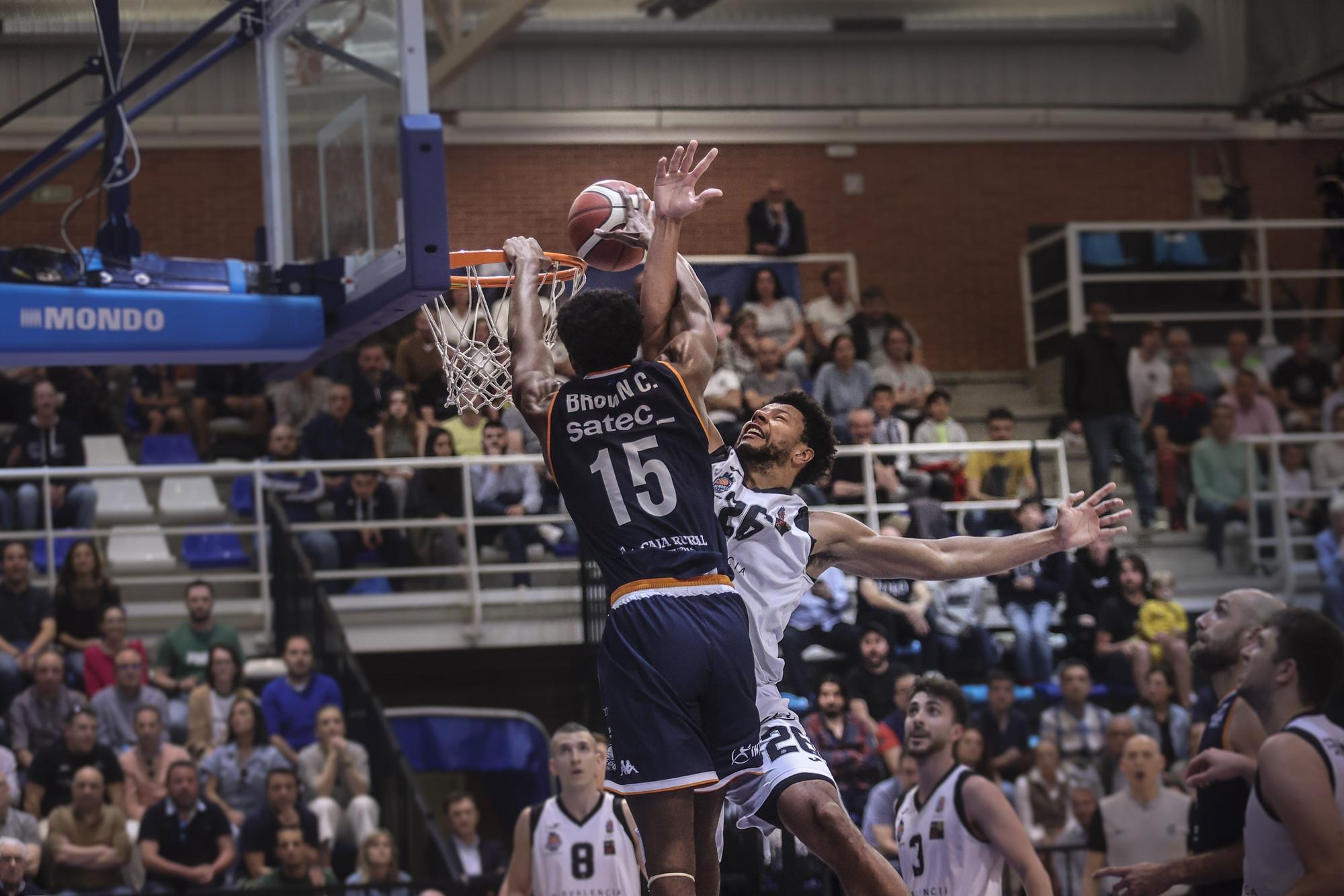 (98-88): El Alimerka Oviedo Baloncesto gana un partido a vida o muerte al Afanión Almansa