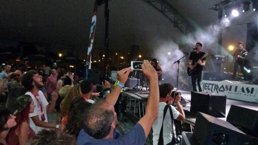 El festival Electrosplash llena de música y fiesta Vinaròs