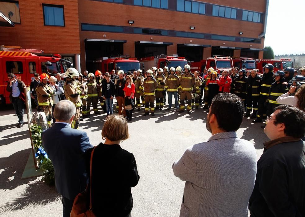 Homenaje al bombero fallecido en el incendio de Uría hace un año