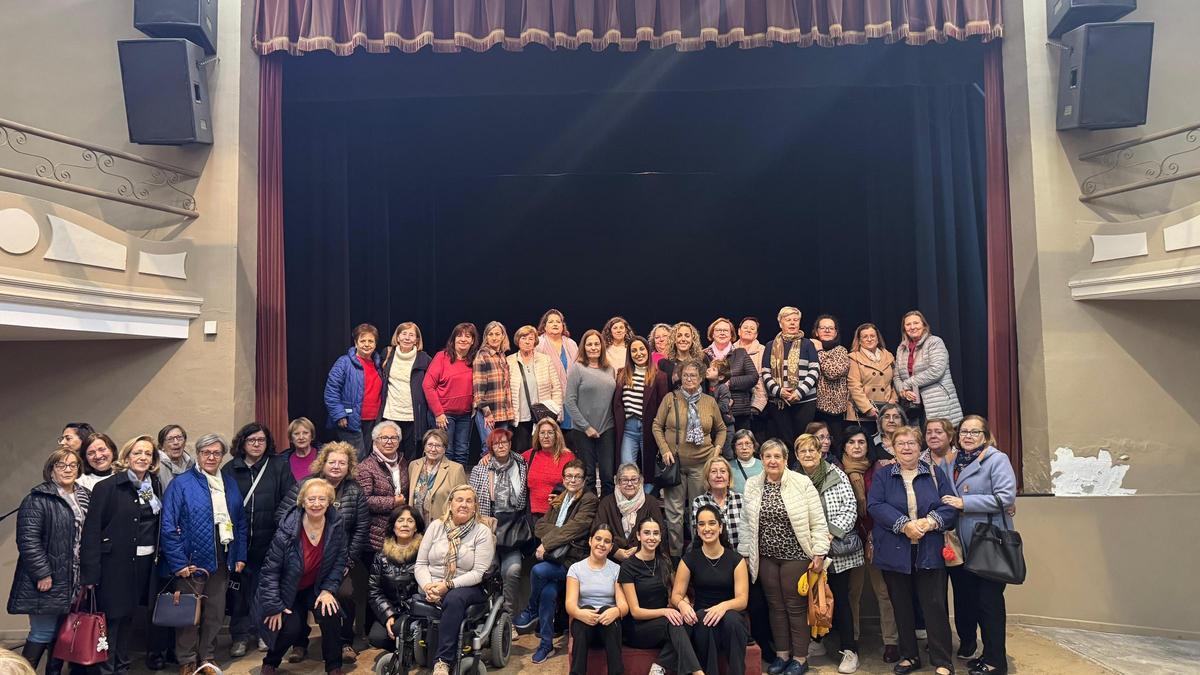 Representación teatral a cargo de la Asociación de Mujeres de Santa Rita y Noverre.