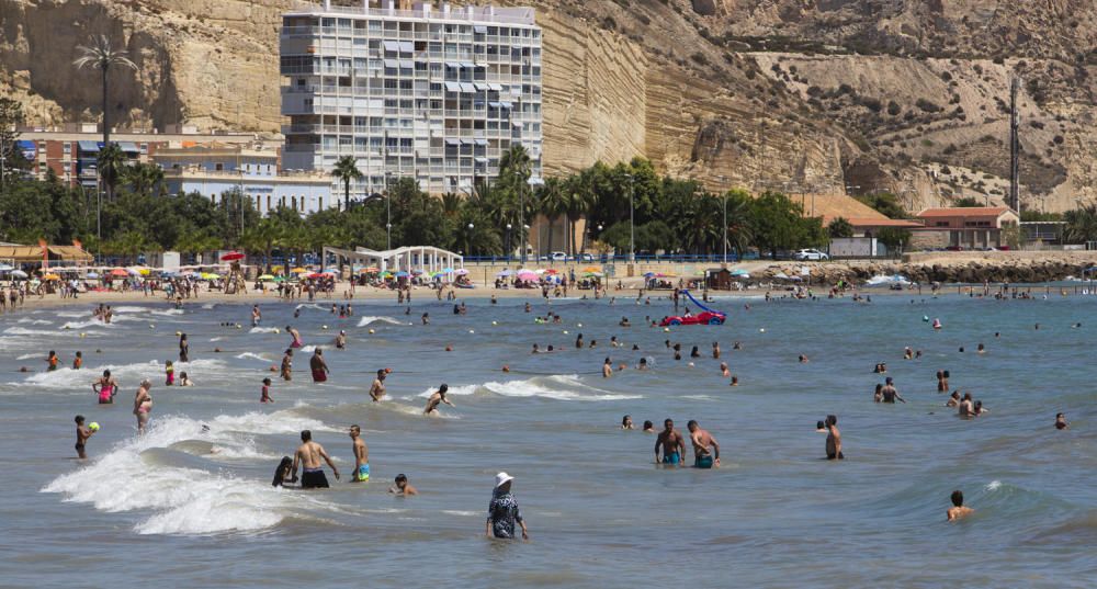 La segunda ola de calor del verano trae un fin de semana tórrido