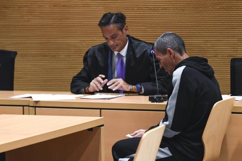 04-11-19 LAS PALMAS DE GRAN CANARIA. CIUDAD DE LA JUSTICIA. LAS PALMAS DE GRAN CANARIA. Juicio contra un hombre que mató a su sobrino en Puerto del Rosario.   Fotos: Juan Castro.  | 04/11/2019 | Fotógrafo: Juan Carlos Castro