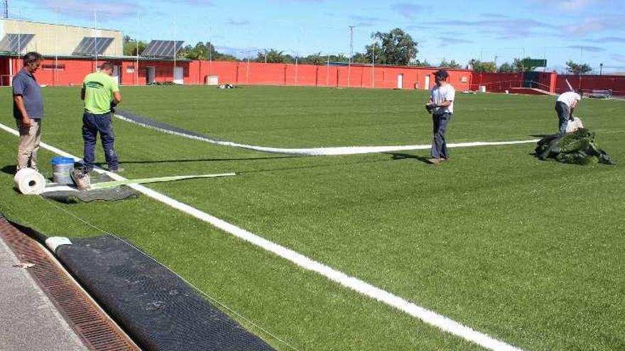 Últimos retoques en la instalación deportiva trasdezana.