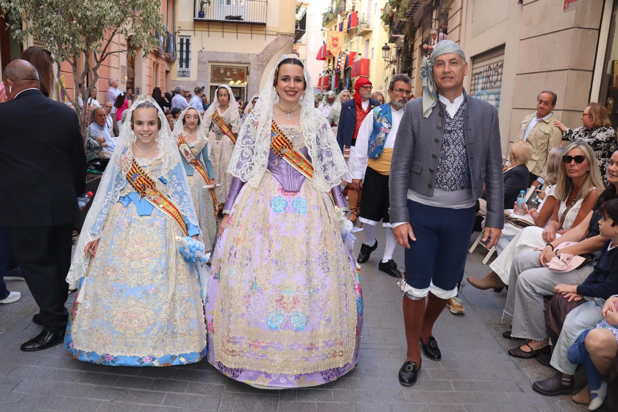 Comisiones de falla en la Procesión de la Virgen (3/5)