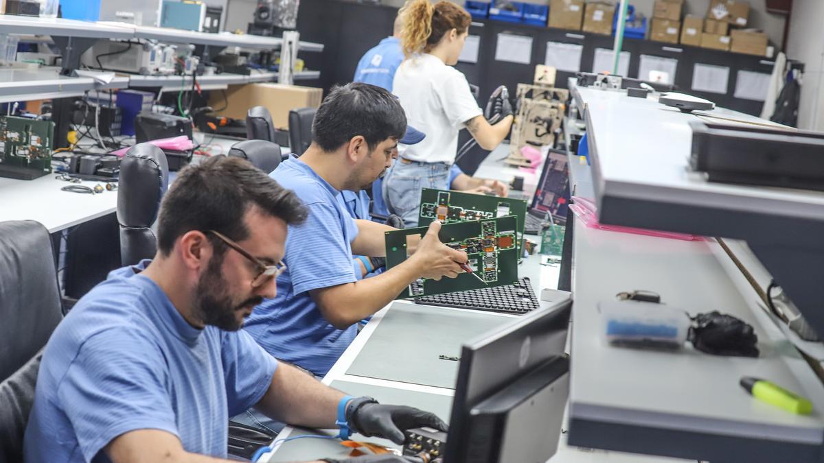 La zona de producción de los autopilotos de Embention.