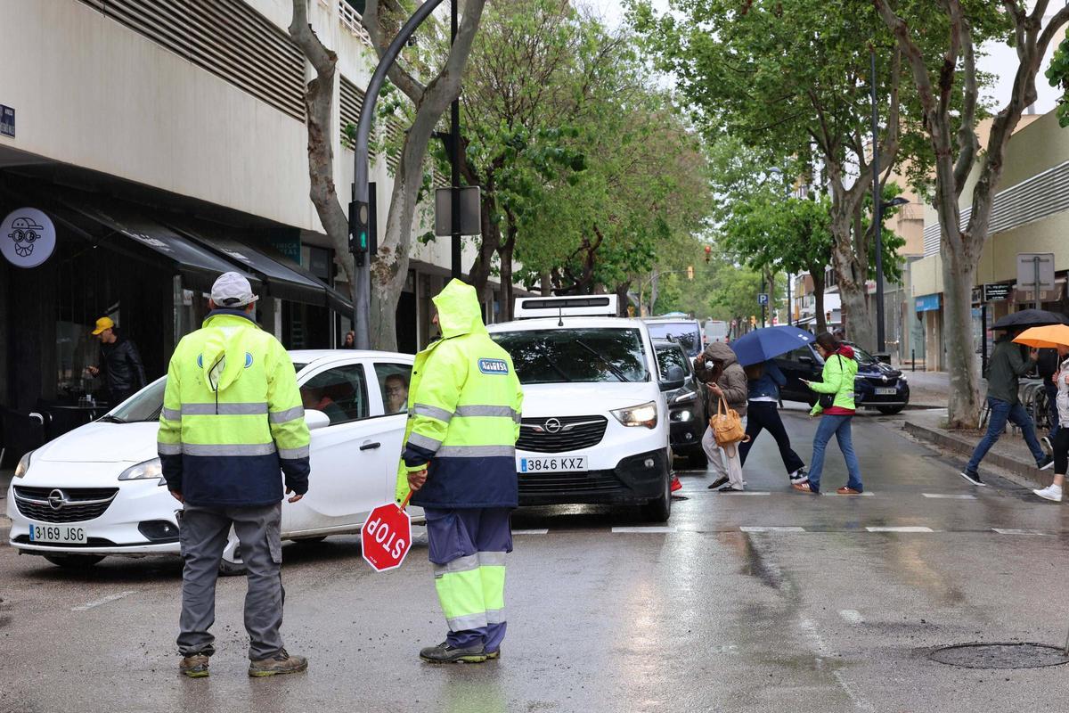 Cortado al tráfico un tramo de Ignasi Wallis por el plan de reasfaltado de Ibiza