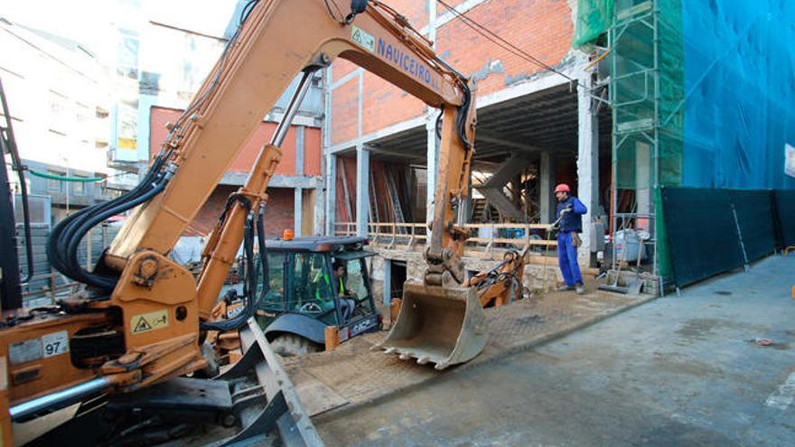 Construcción de una vivienda en la Rúa Monte Faro de Lalín // Bernabé/Gutier