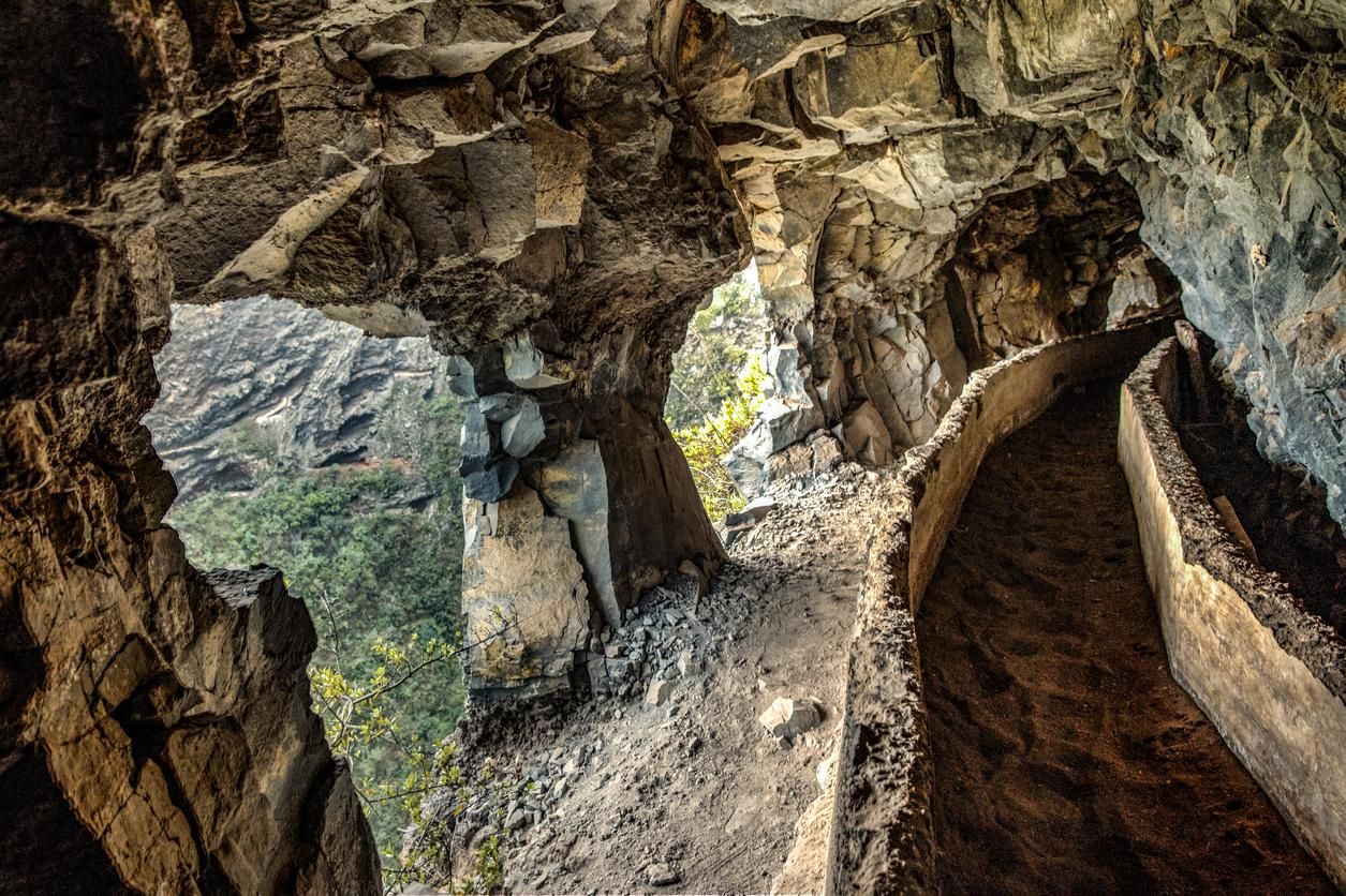 Interior de la ruta de las Cuevas Negras, Tenerife