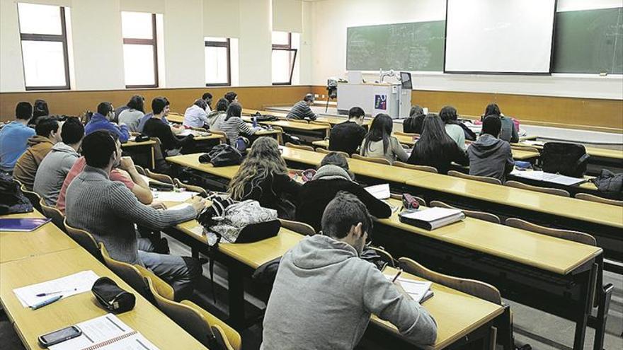 Los alumnos de la UJI completarán lo que falta de curso de manera ‘on line’