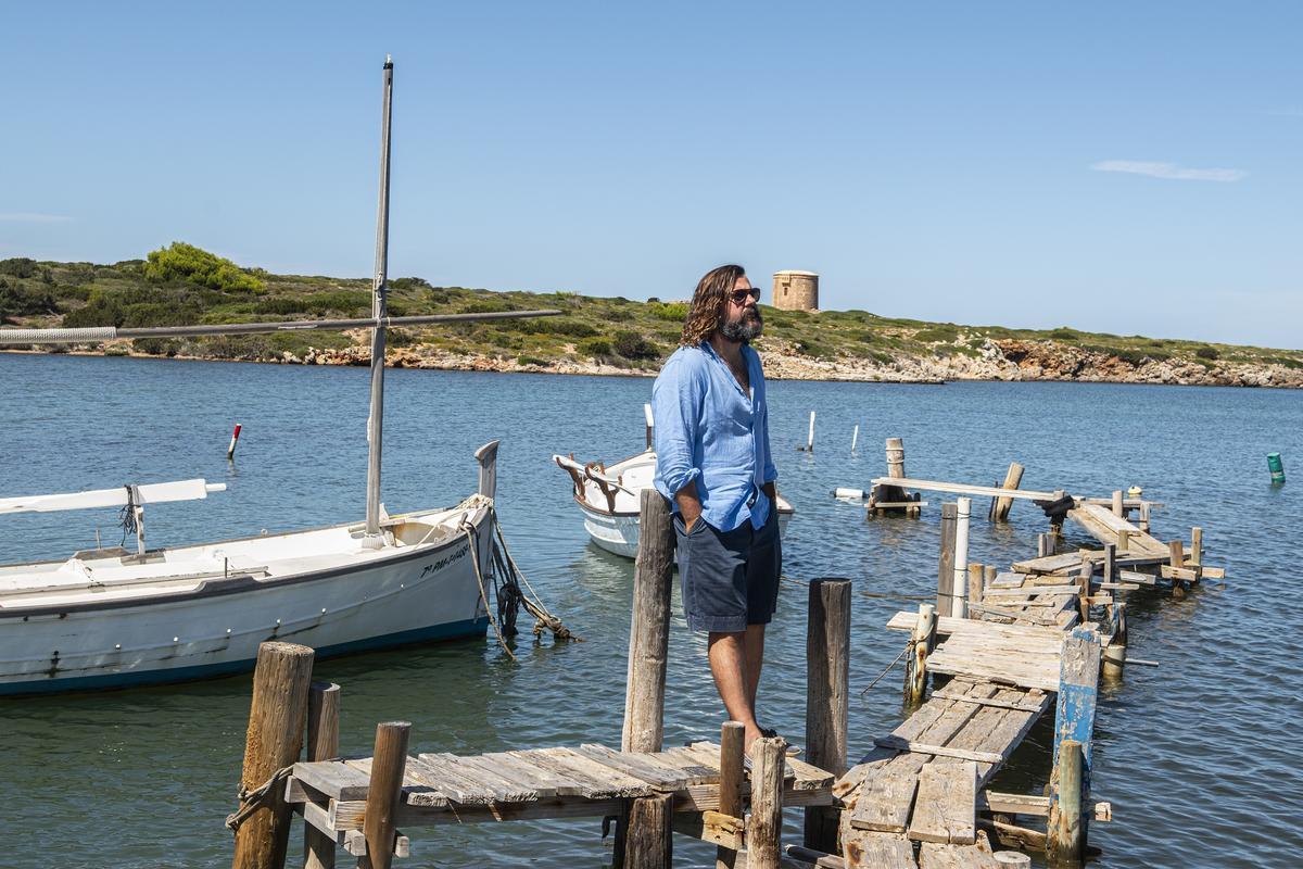 Jacobo Bergareche, fotografiado en la isla de Menorca para su entrevista con el suplemento 'Abril'