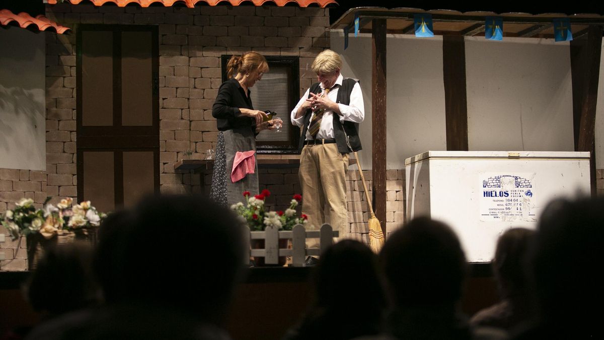 Compañía teatral "El Hórreo".