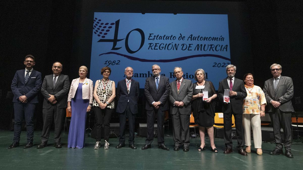 El acto, celebrado con motivo de la conmemoración del 40 aniversario del Estatuto de Autonomía, tuvo lugar este lunes en el auditorio El Batel de Cartagena.