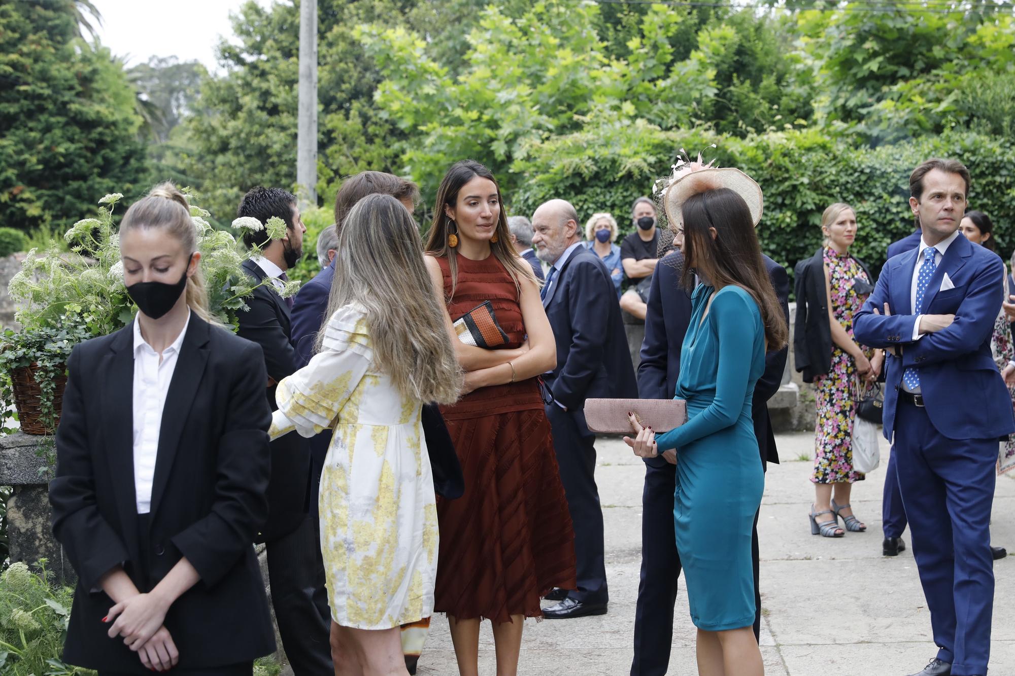 La boda de la "jet set" en Gijón: Pedro Bravo y Carlota Pérez-Pla se dan el sí quiero