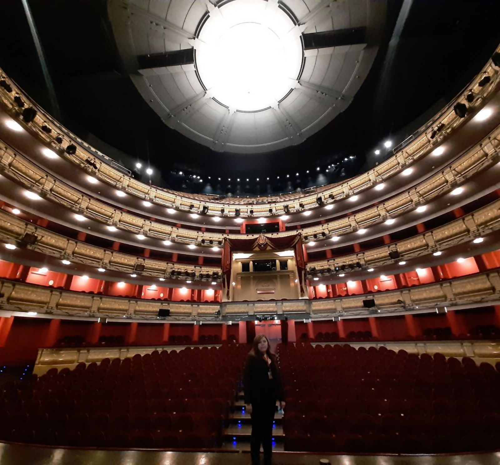 La zamorana Nuria Gallego, en el interior del Teatro Real.