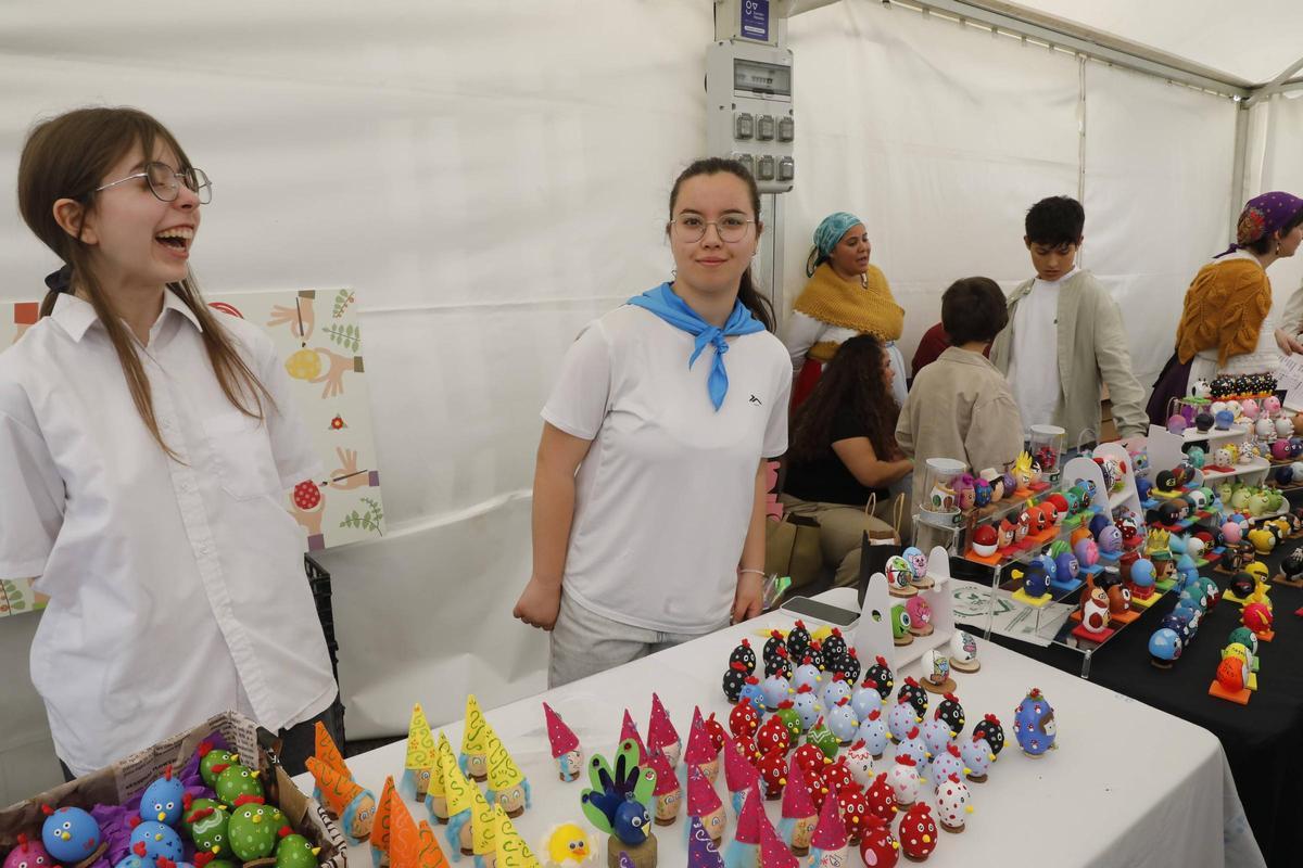 En imágenes: la fiesta de Güevos Pintos toma Pola de Siero