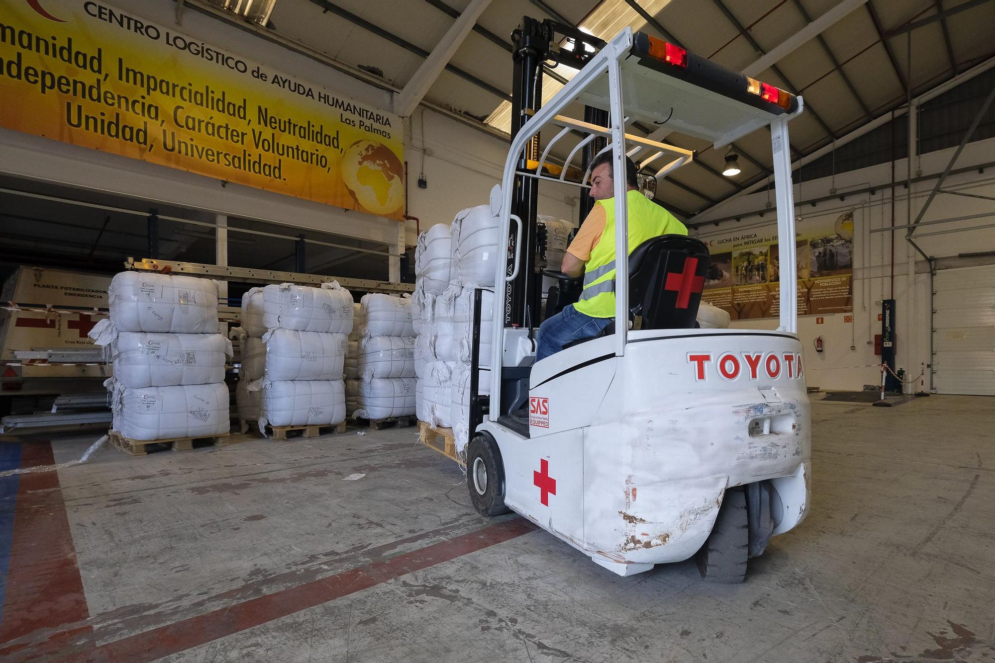 Cruz Roja envía ayuda humanitaria a Sudán desde el Puerto de Las Palmas