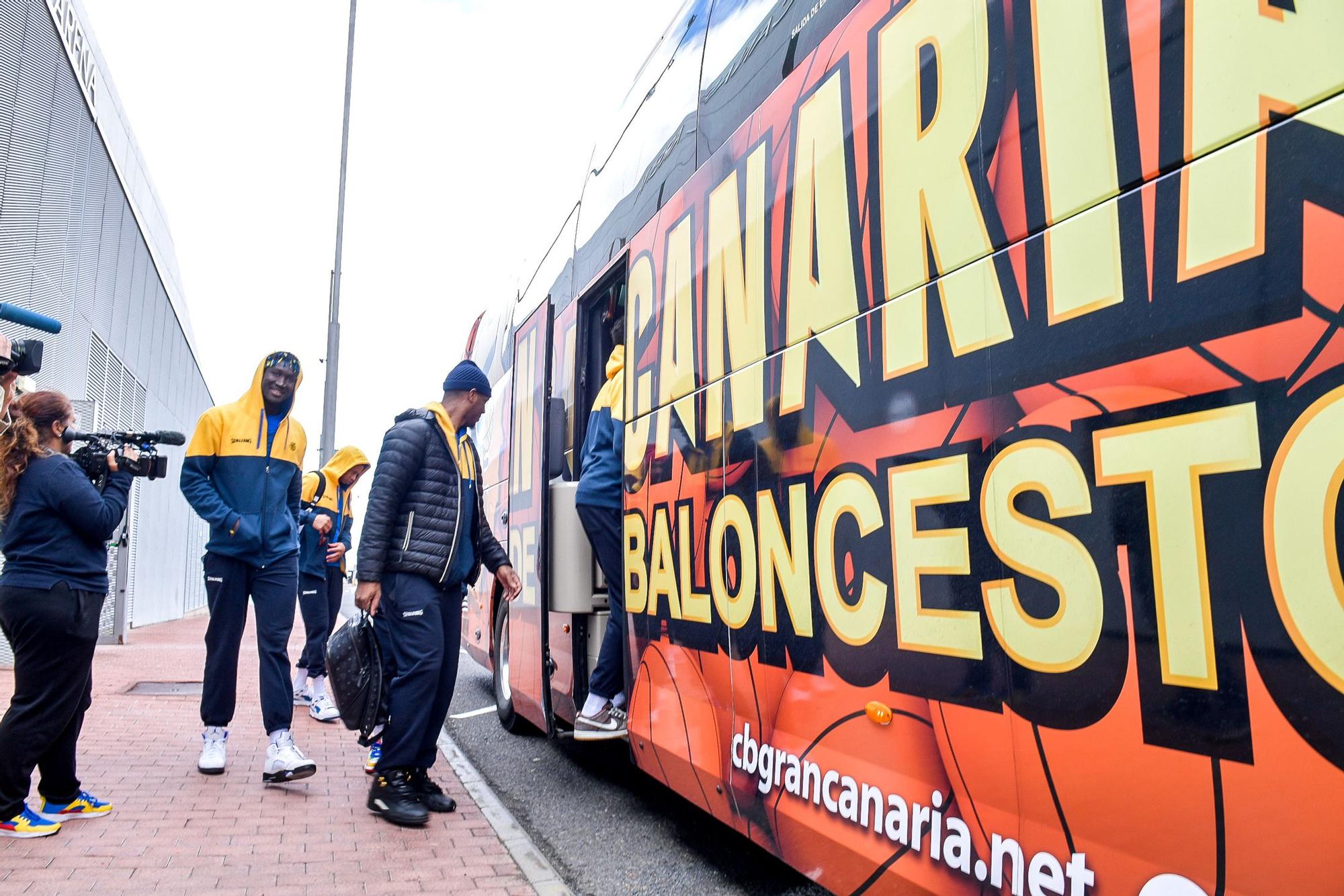 Los jugadores del CB Gran Canaria ponen rumbo a la Copa del Rey