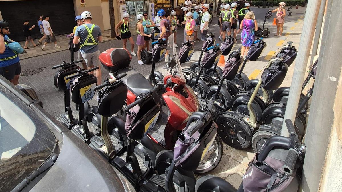 MÉS per Palma reclama prohibir las rutas turísticas en 'segway' por el centro histórico de la ciudad.